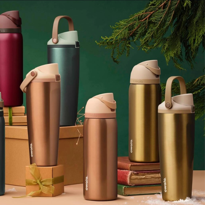 Owala FreeSip® Sway 30 oz | Colección de Navidad Original